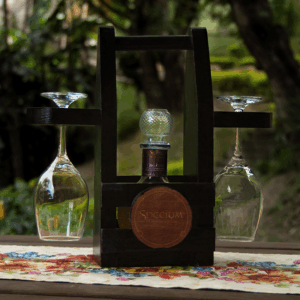 Portavinatera Oscura_artística